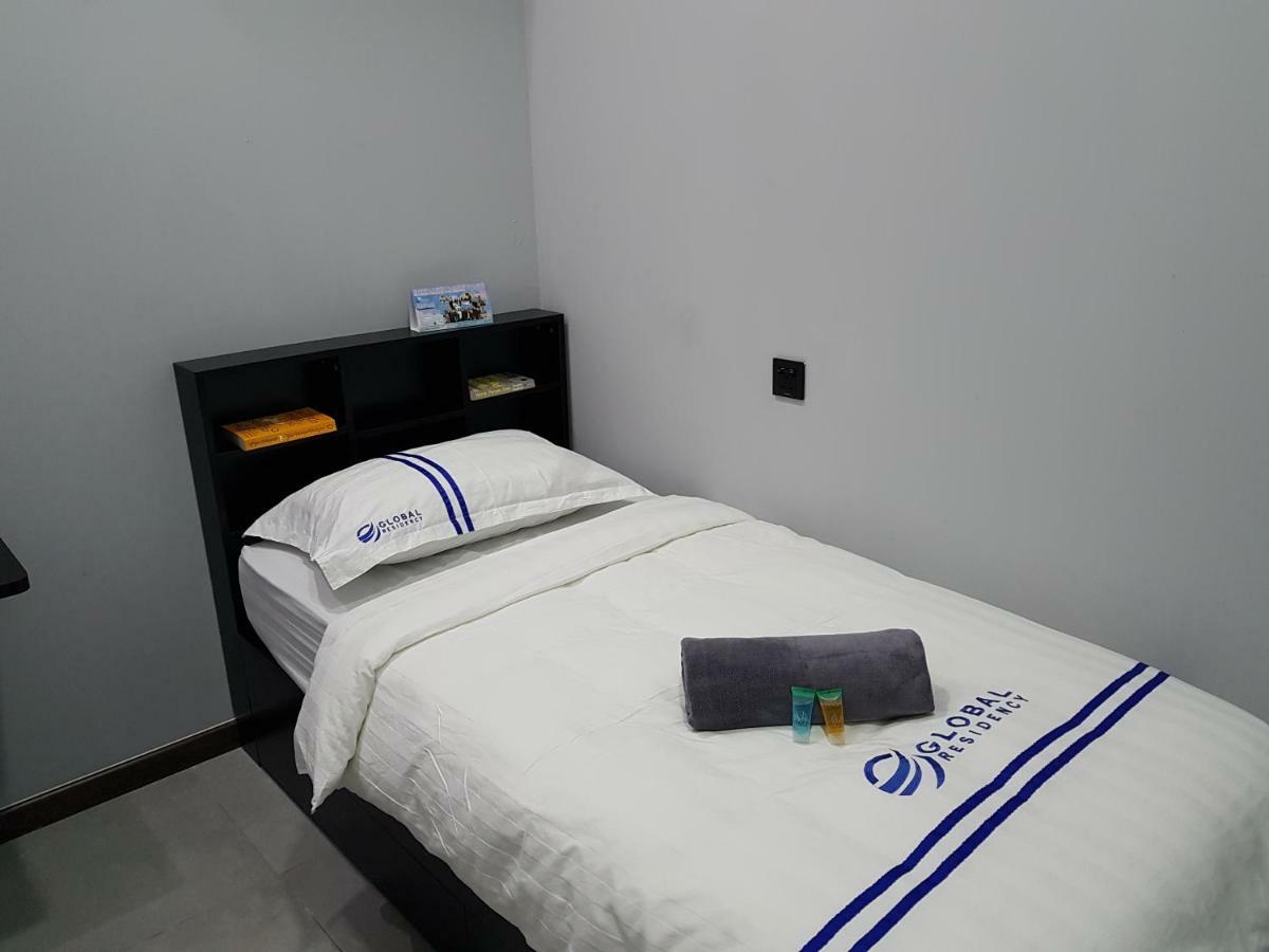Global Residency Hotel Kota Kinabalu Exterior photo